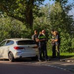 Drie verdachten bedreigen slachtoffers met mes en vuurwapen bij woningoverval