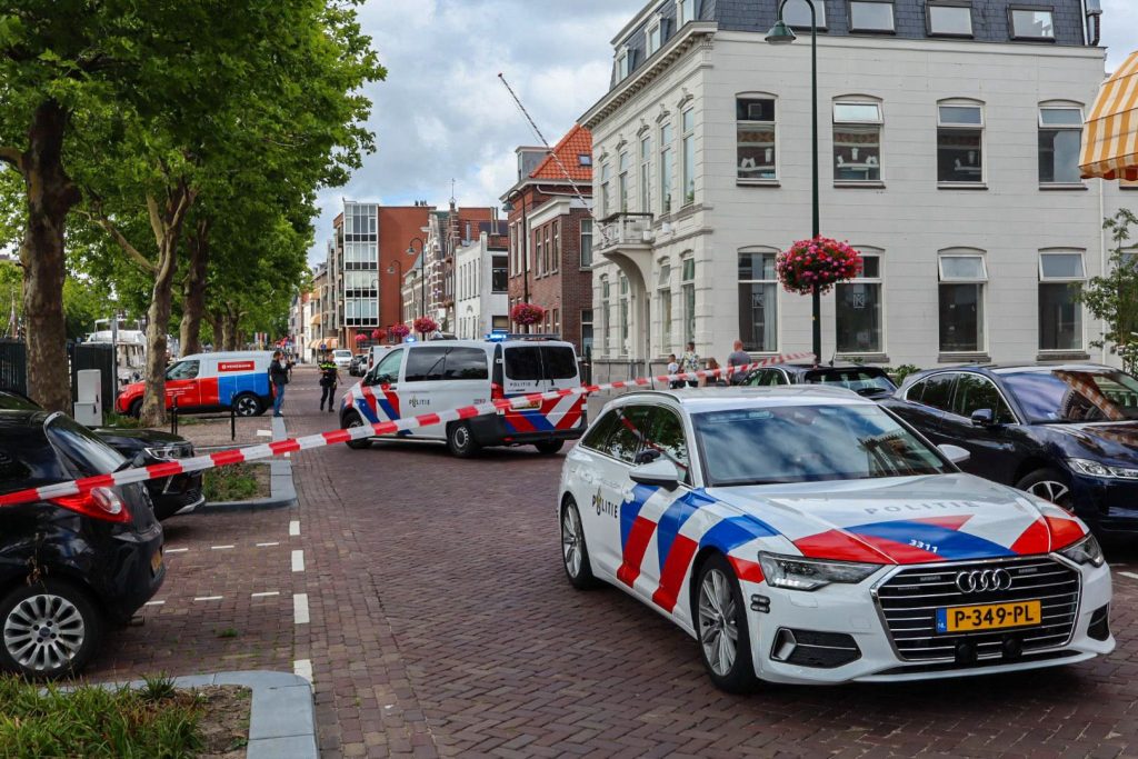 Zwaargewonde na scooterongeluk op Oosthavenkade in Vlaardingen