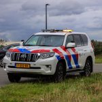Gewonde bij ongeval tussen auto en scooter op Maassluissedijk in Vlaardingen