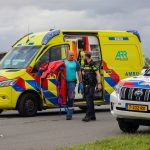 Gewonde bij ongeval tussen auto en scooter op Maassluissedijk in Vlaardingen