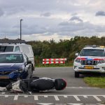 Gewonde bij ongeval tussen auto en scooter op Maassluissedijk in Vlaardingen