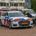 Fietser op fatbike botst op auto aan Vincent van Goghlaan in Maassluis