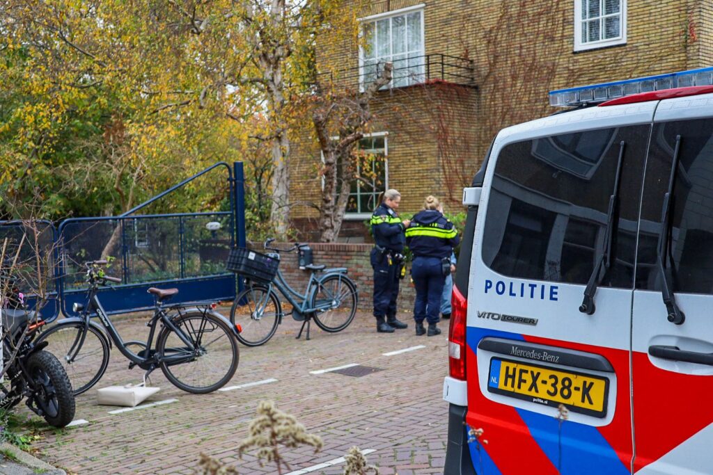 Eenzijdig ongeval op Zuidvliet in Maassluis: drie meiden ten val door fietspaaltje