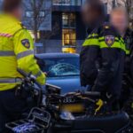 Gewonde bij aanrijding tussen auto en fatbike op de Elektraweg in Maassluis