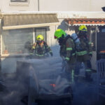 Bankstel in brand in achtertuin aan Narcisstraat in Maassluis