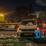 Auto te water op de Coldenhovelaan in de Lier