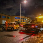 Auto te water op de Coldenhovelaan in de Lier