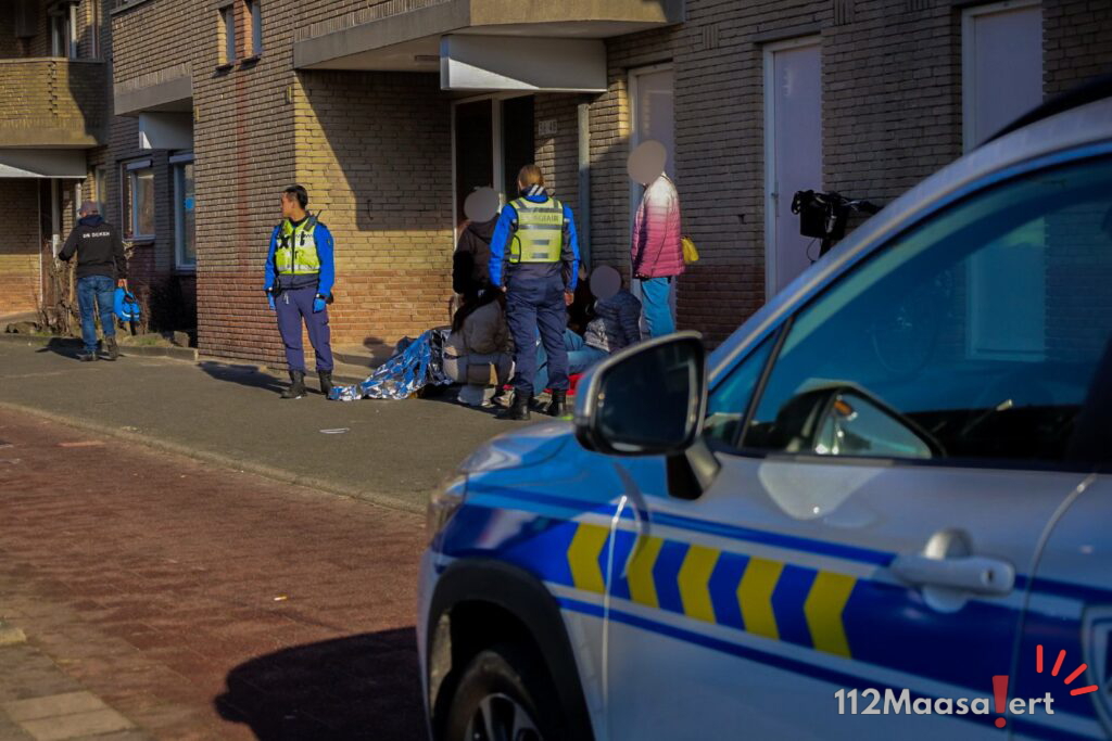 Ongeval tussen scooter en fietser op Wagenstraat in Maassluis