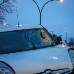 Fietser zwaargewond bij aanrijding met busje op Laan 1940-1945 in Maassluis, bestuurder aangehouden