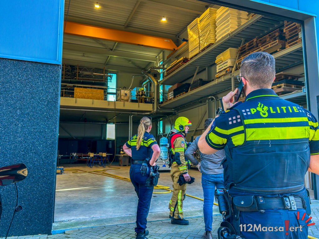 Brand in afzuiginstallatie van werkloods aan de Buitendijk in Maassluis