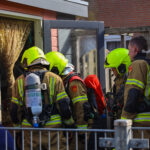 Pan vat vlam tijdens kookactiviteiten in schuur aan de Lijnbaan in Maassluis