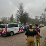 Persoon onwel in zwembad aan Sportlaan in Maassluis, vrouw met spoed naar ziekenhuis