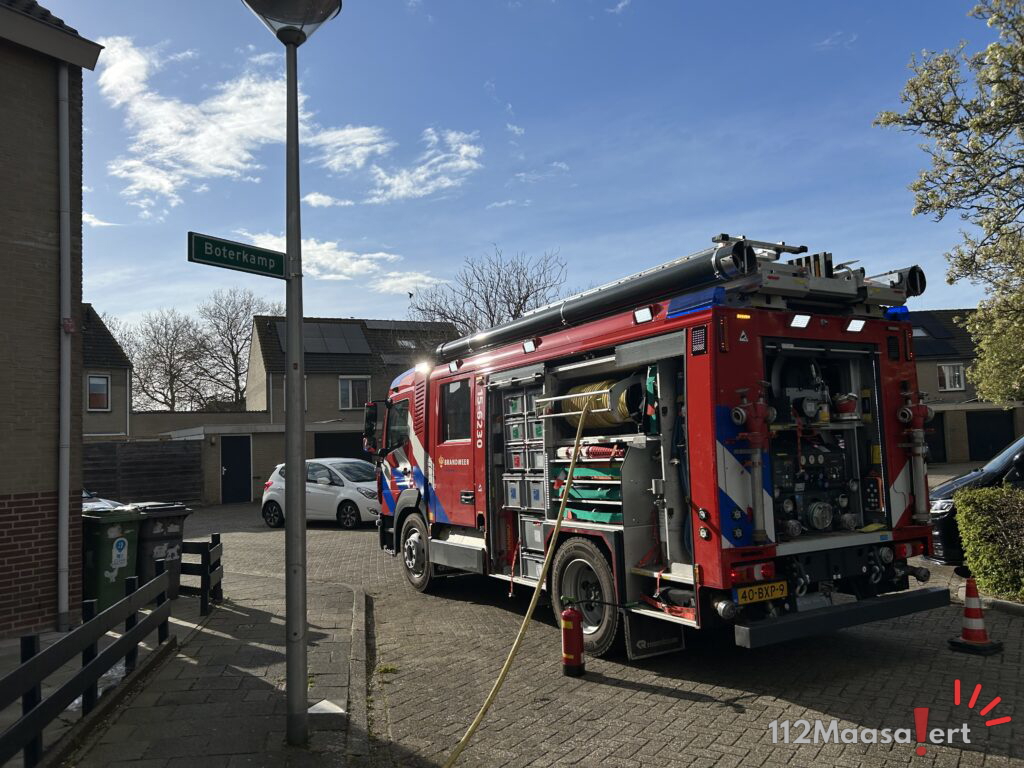 Brand in meterkast bij woning aan Boterkamp in Maasland
