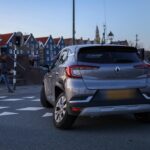 Botsing tussen twee auto’s op Industrieweg in Maassluis, conflict ter plaatse