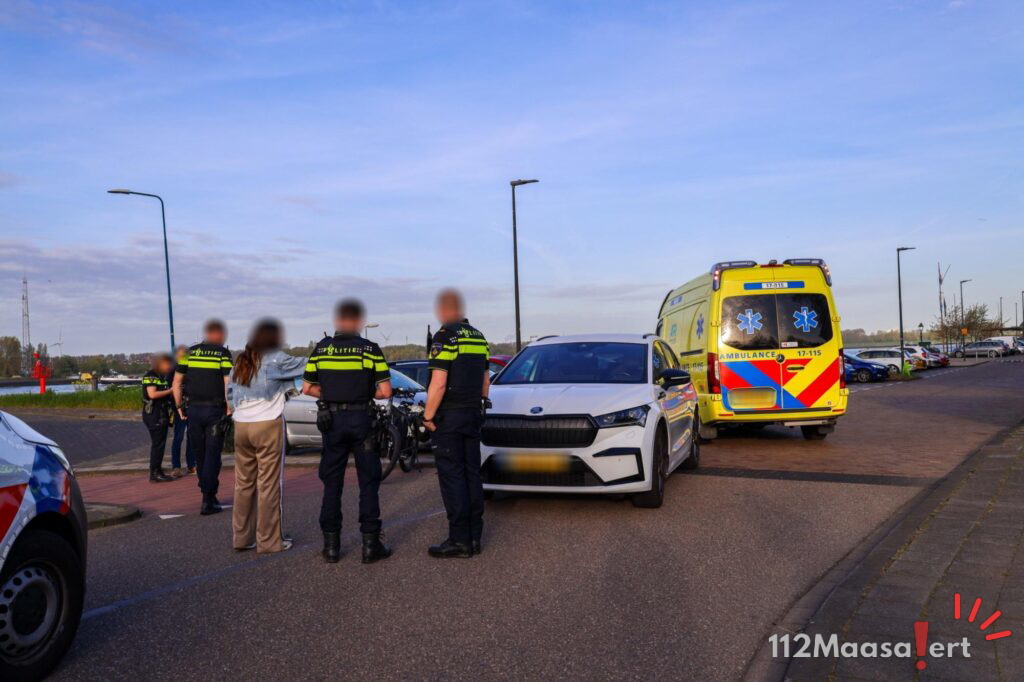 Ongeval tussen auto en fietser op Burgemeester Van der Lelykade in Maassluis